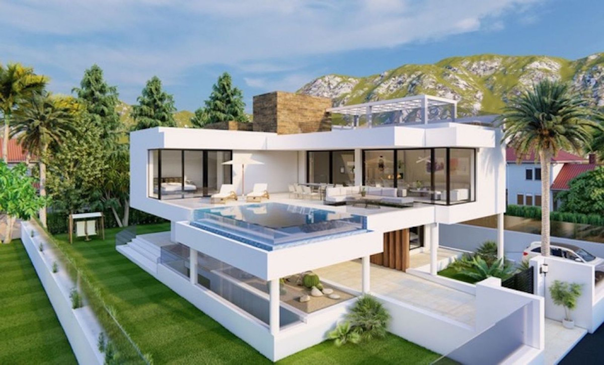 OFF-PLAN ECOLOGICAL VILLA IN ESTEPONA, one of the last plots that are a bit bigger.
This property wi, Spain