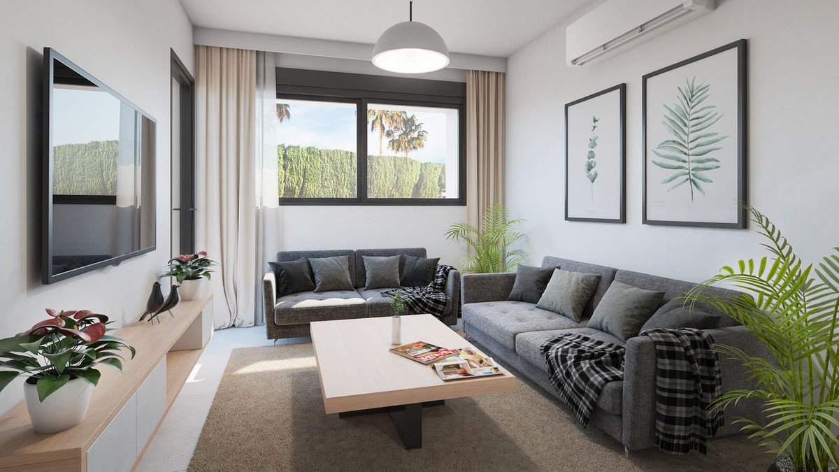 1 Bedroom Ground Floor Apartment For Sale Benalmadena, Costa del Sol - HP4430089