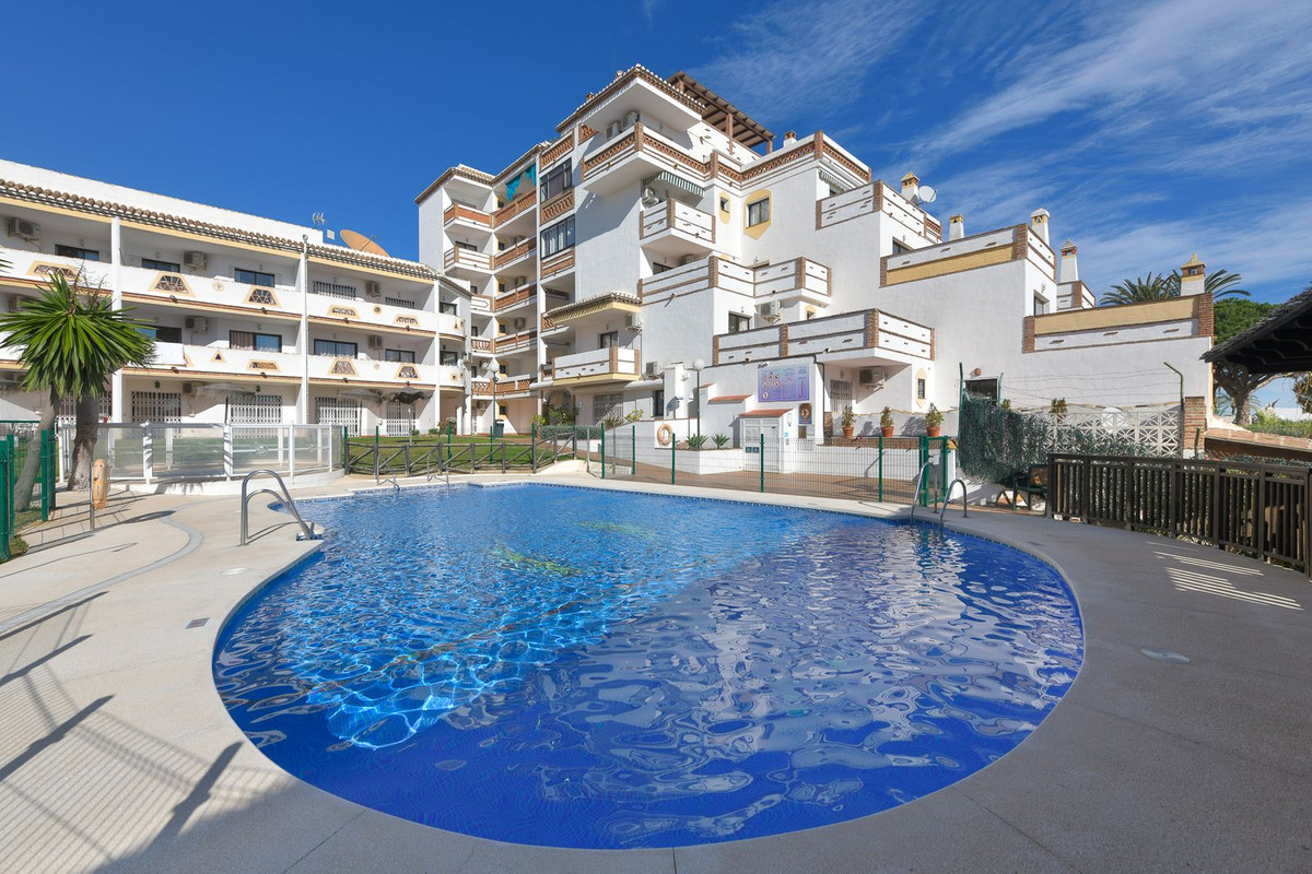 Key-ready apartments for sale in the lower part of Sitio de Calahonda, Mijas Costa.The urbanisation , Spain
