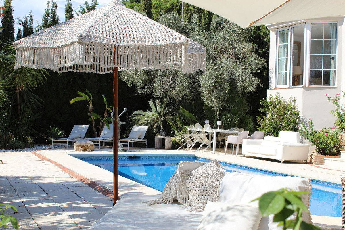 4 bedroom Villa For Sale in Calahonda, Málaga - thumb 10