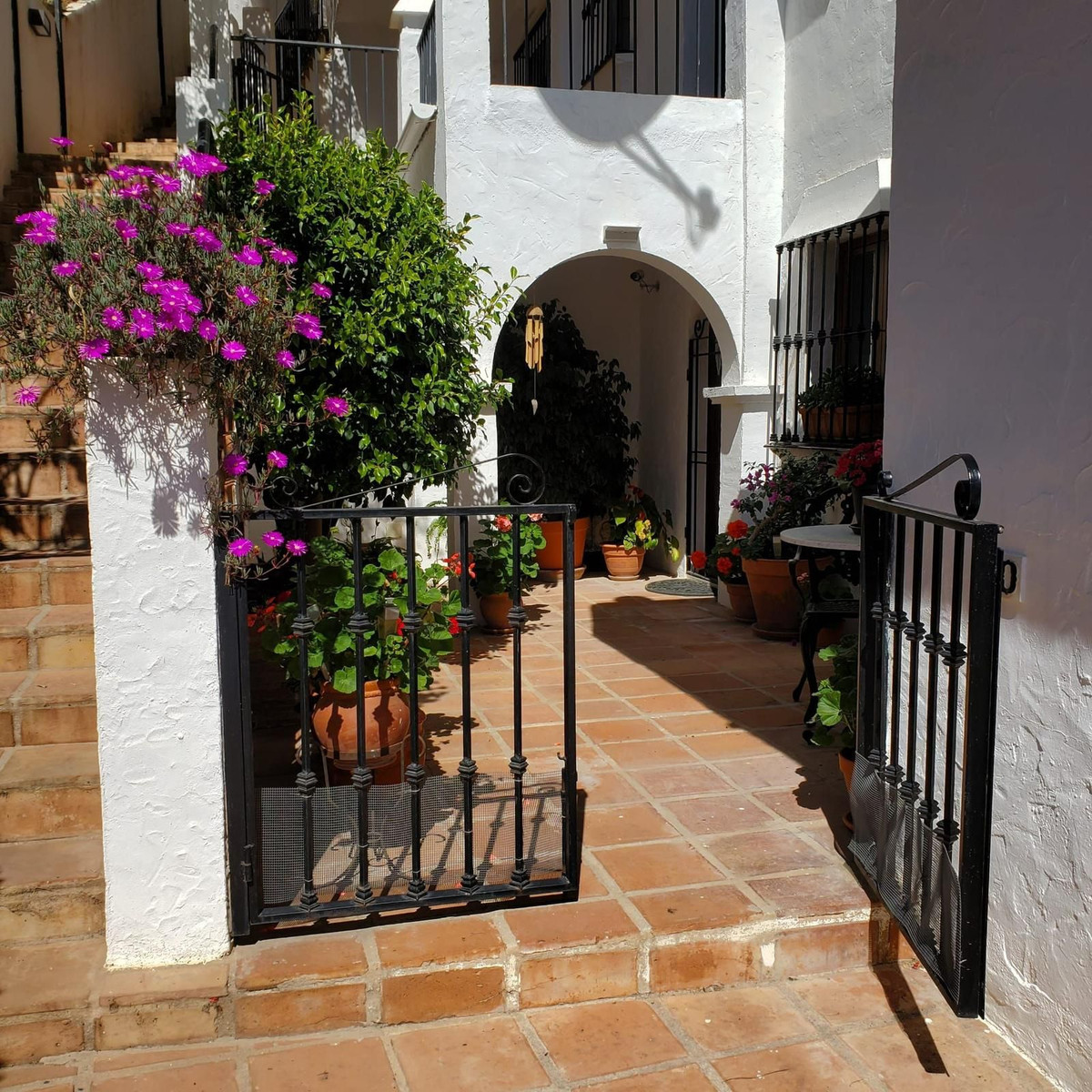Mellemetage Lejlighed Til salg i La Quinta R4431697