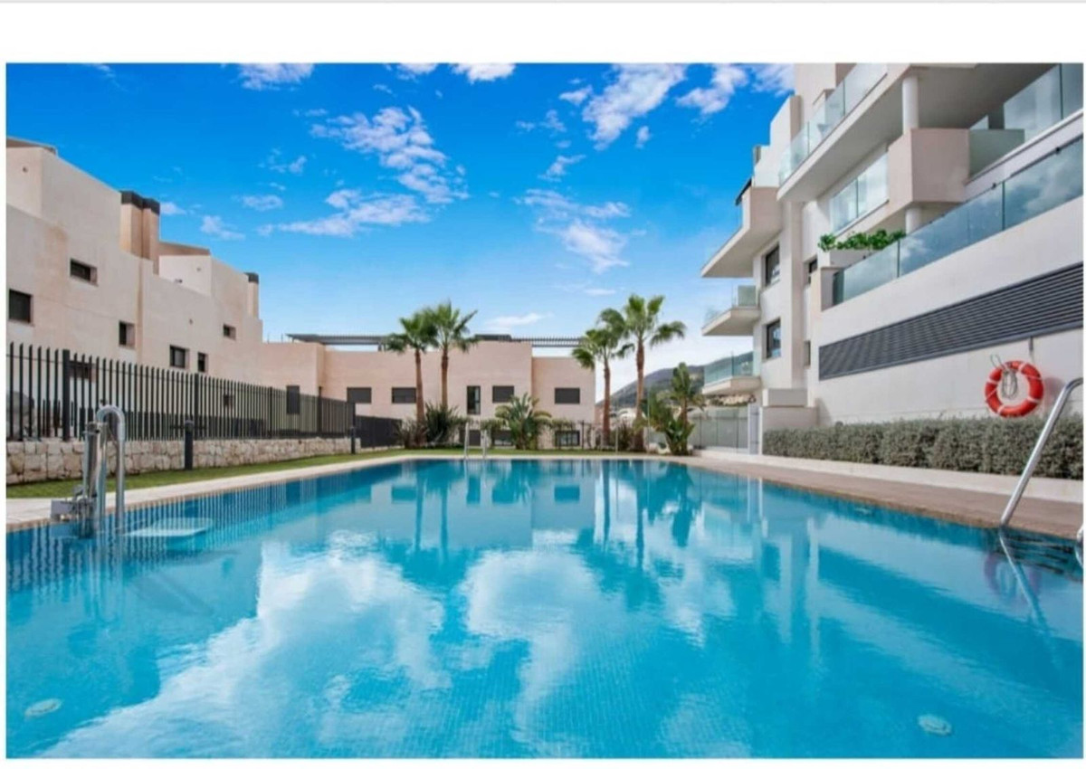 Middle Floor Apartment for sale in Benalmadena R4556416