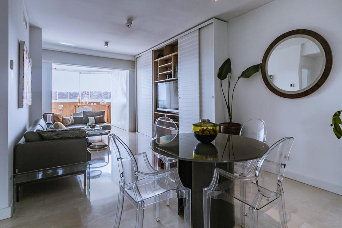 						Appartement  Mi-étage
													en vente 
																			 à Cerros del Aguila
					