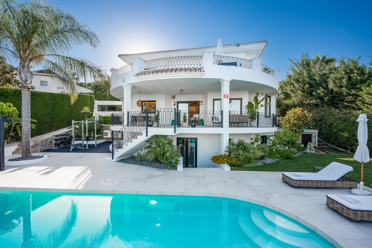 Vrijstaande Villa te koop in La Quinta R4695949