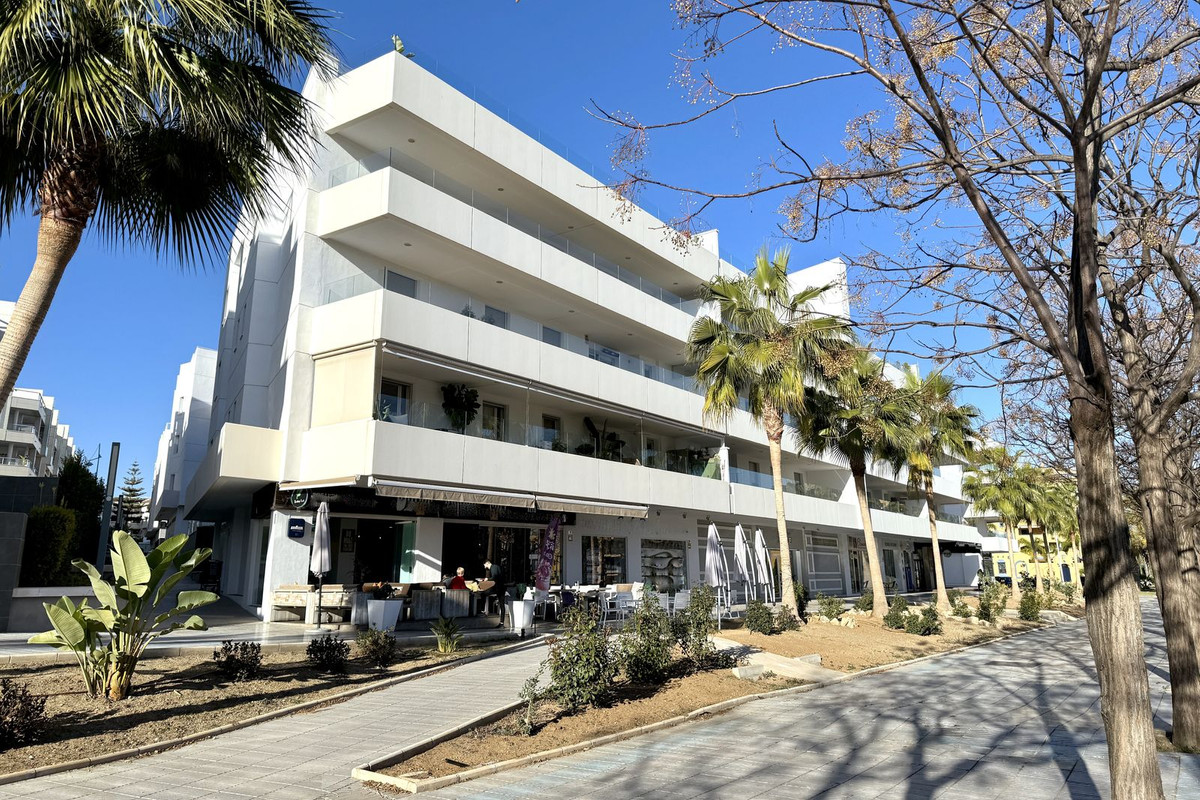 Apartment Penthouse in San Pedro de Alcántara, Costa del Sol
