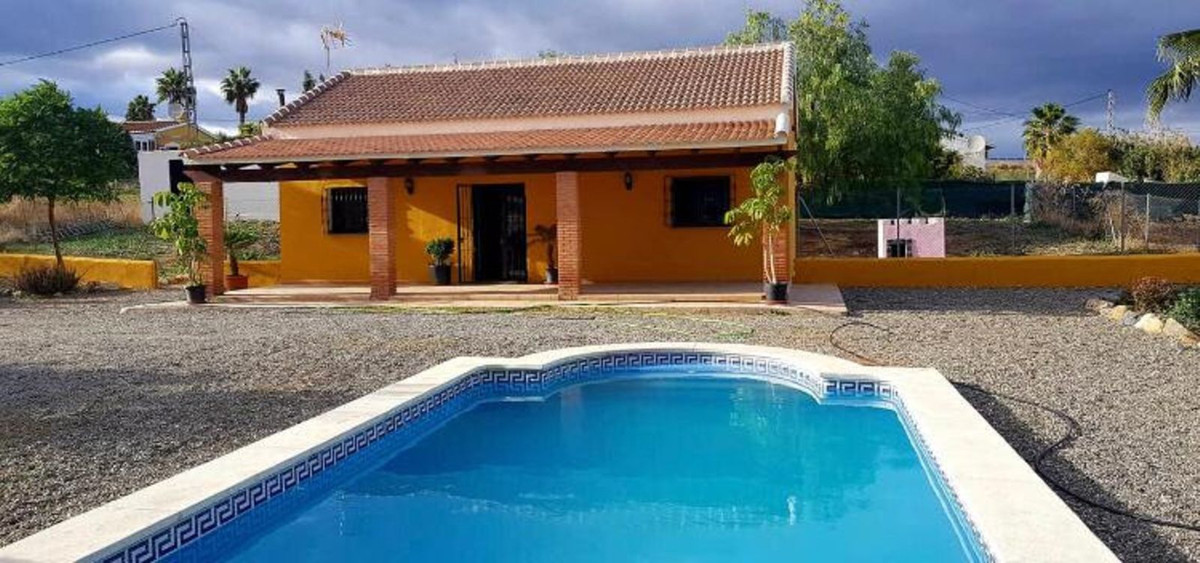 						Villa  Finca
													en vente 
																			 à Coín
					