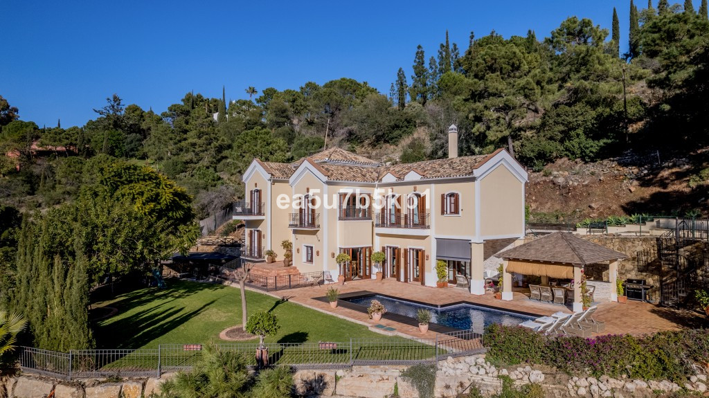 Detached Villa for sale in Benahavís R4342219