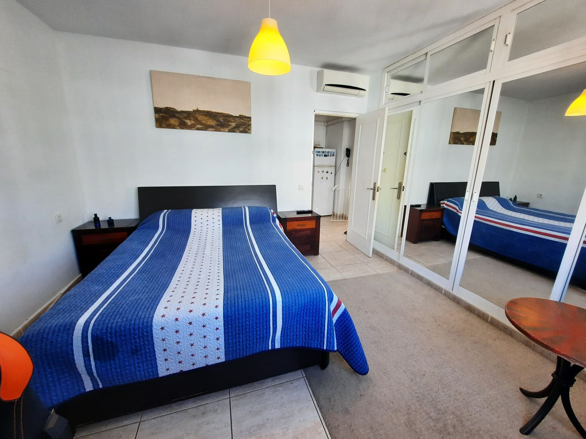Appartement te koop in Calahonda R4231360