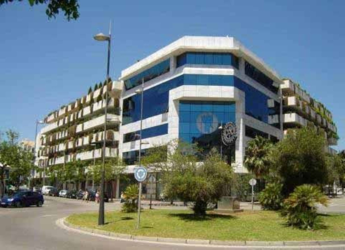 Office for sale in Marbella - Puerto Banus