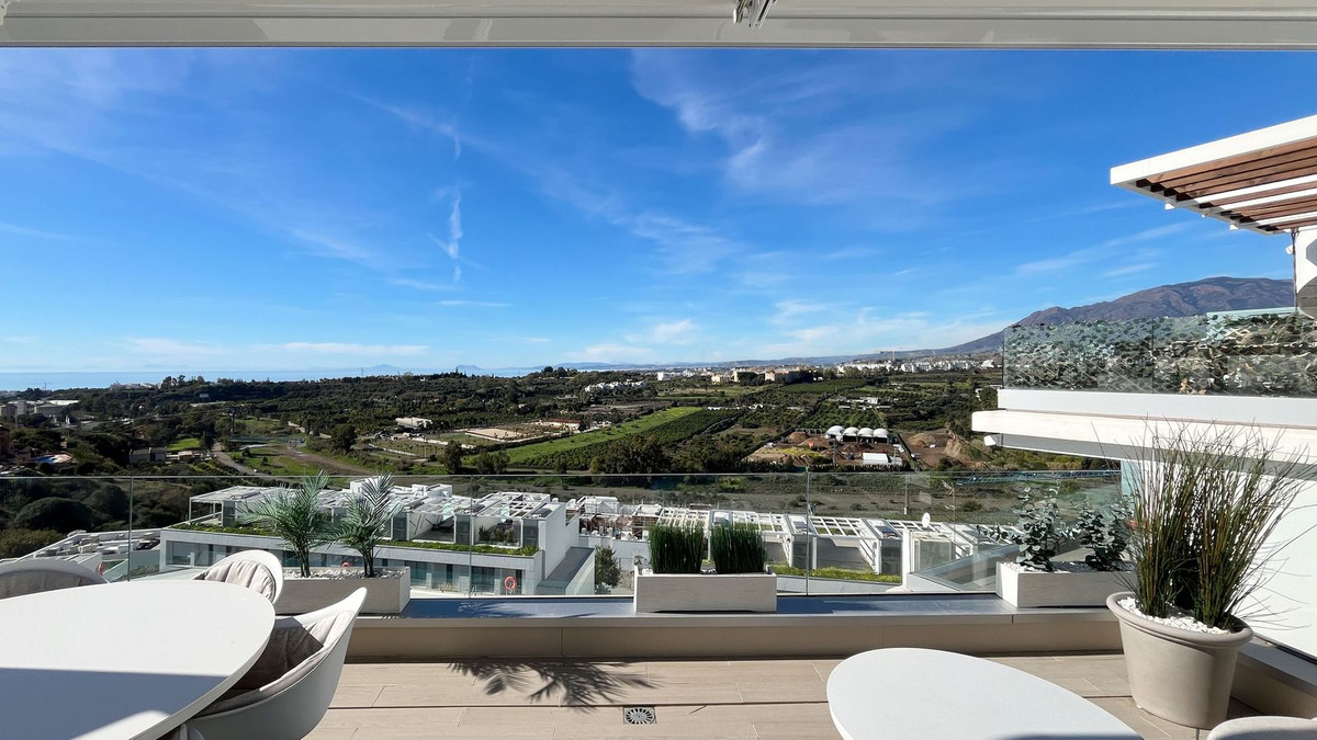 Apartment Penthouse for sale in New Golden Mile, Costa del Sol