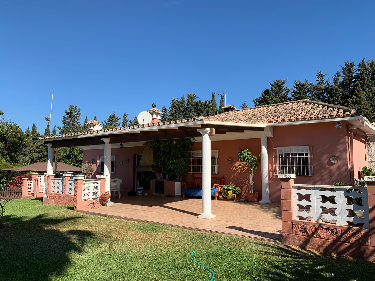  Villa, Finca  en venta    en Estepona