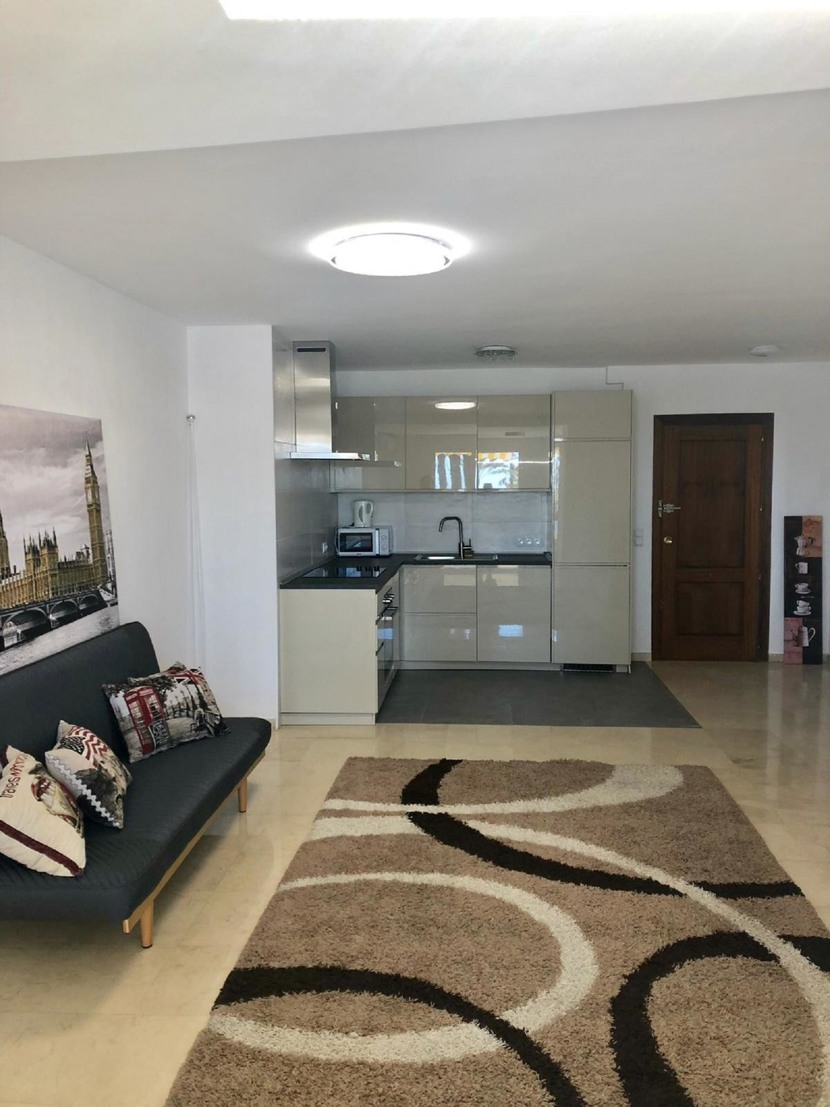 Apartment Middle Floor for sale in Estepona, Costa del Sol