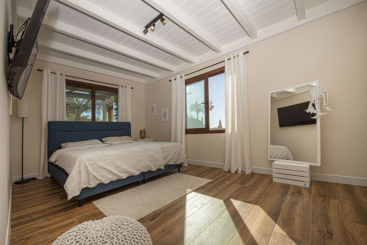 Villa con 5 Dormitorios en Venta Mijas Golf