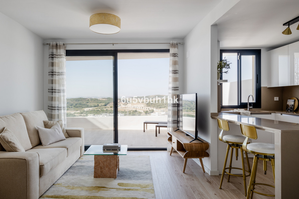 3 bedroom Apartment For Sale in Estepona, Málaga - thumb 4