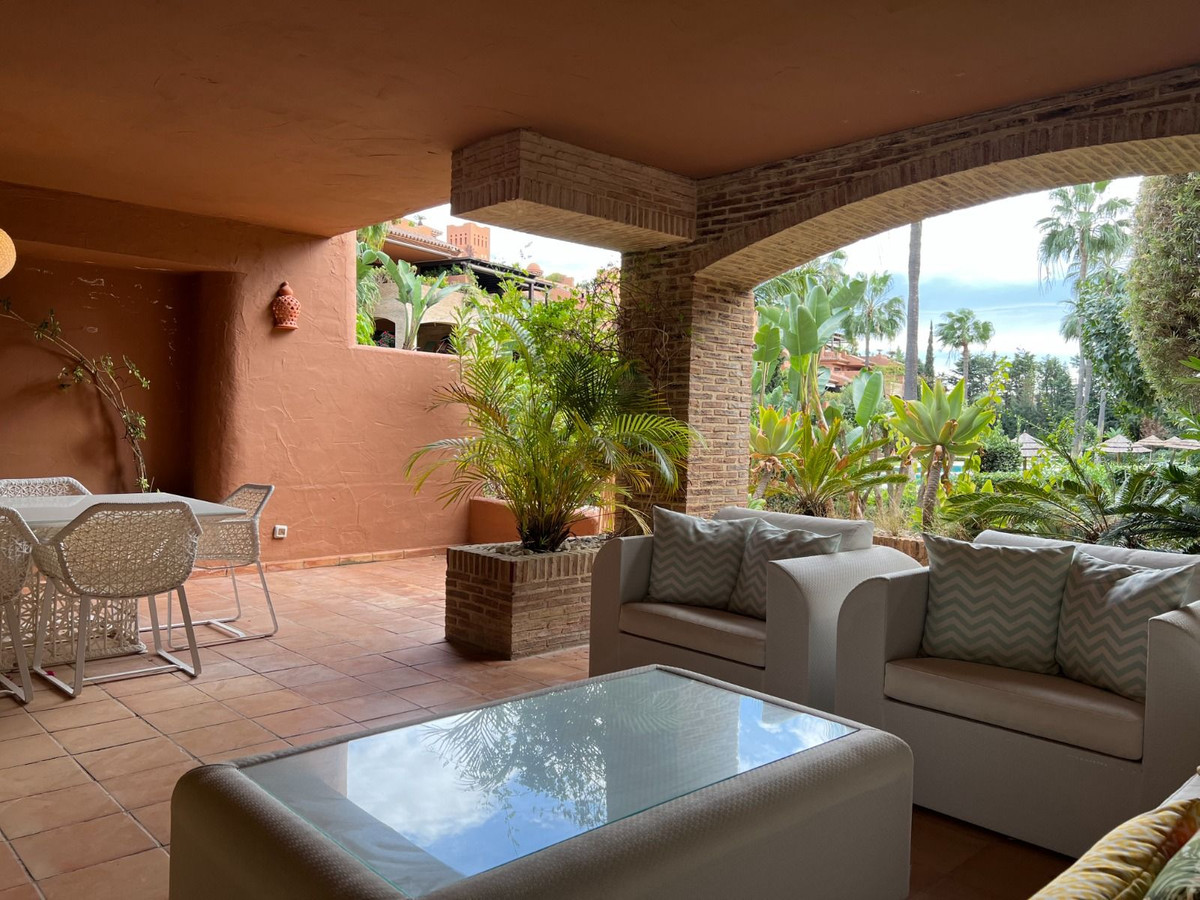 Apartamento Planta Baja en Guadalmina Baja, Costa del Sol

