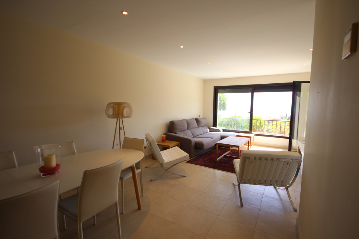 2 Bedroom Ground Floor Apartment For Sale Altos de los Monteros