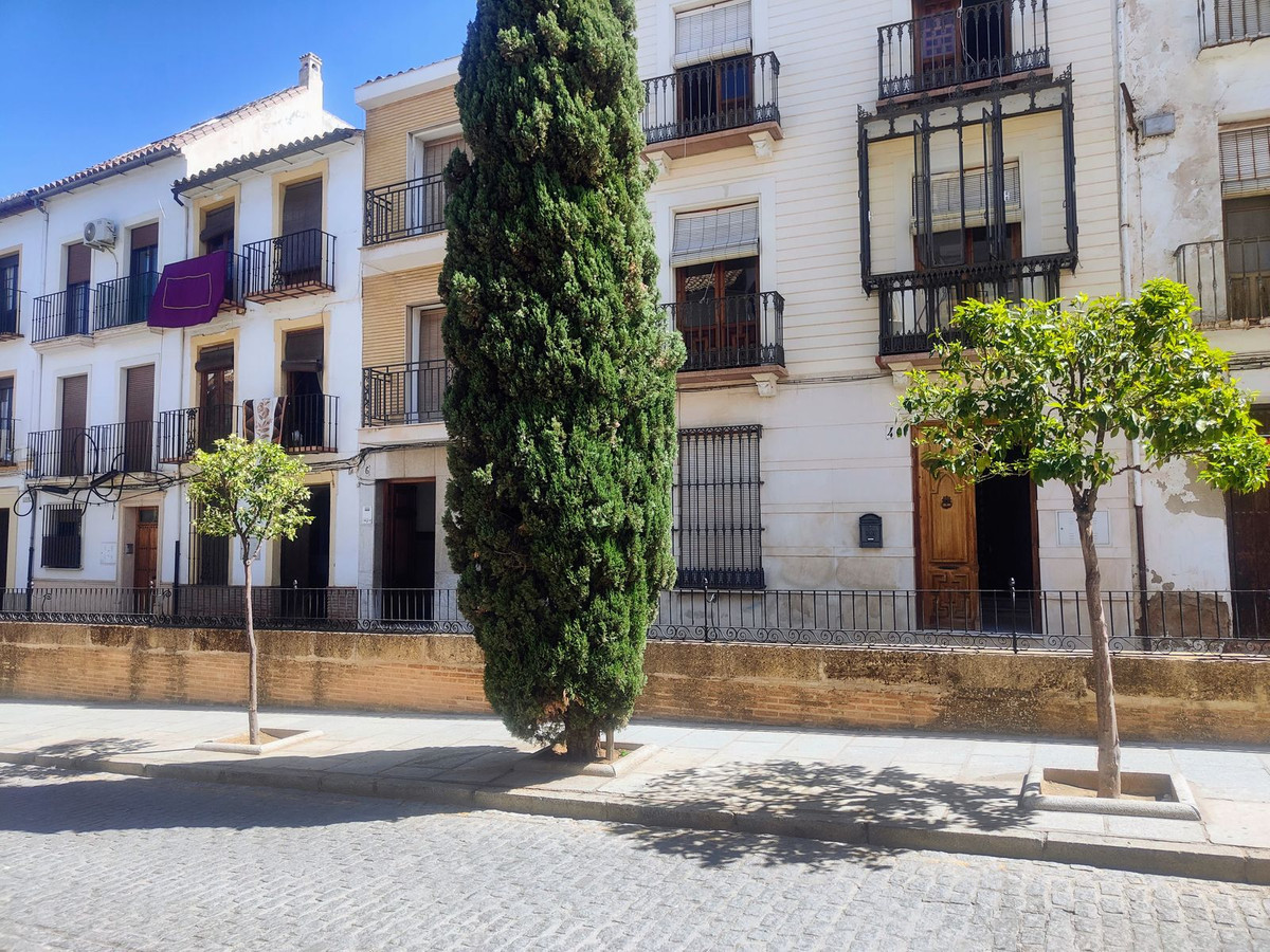 						Villa  Pareada
													en venta 
																			 en Antequera
					
