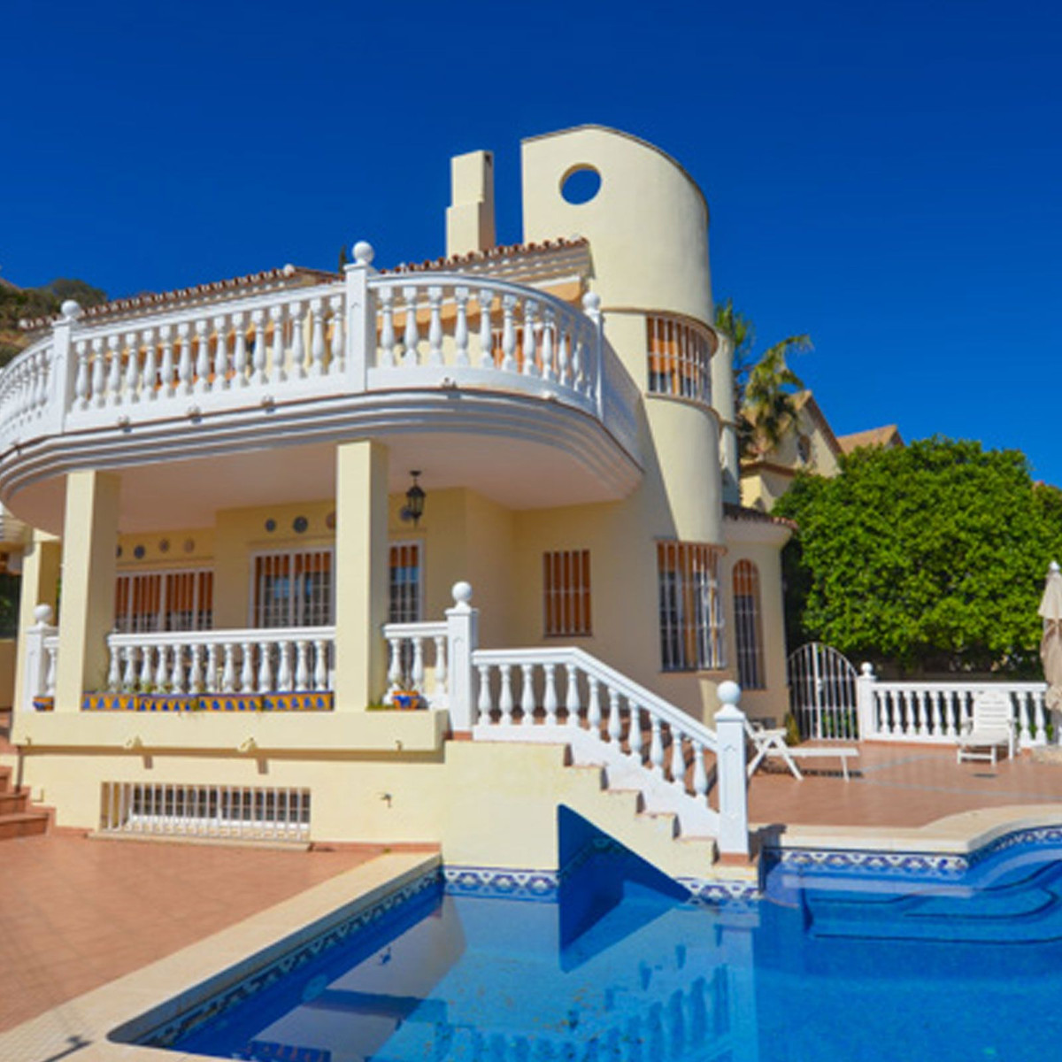 Detached Villa for sale in Benalmadena Costa R4301218