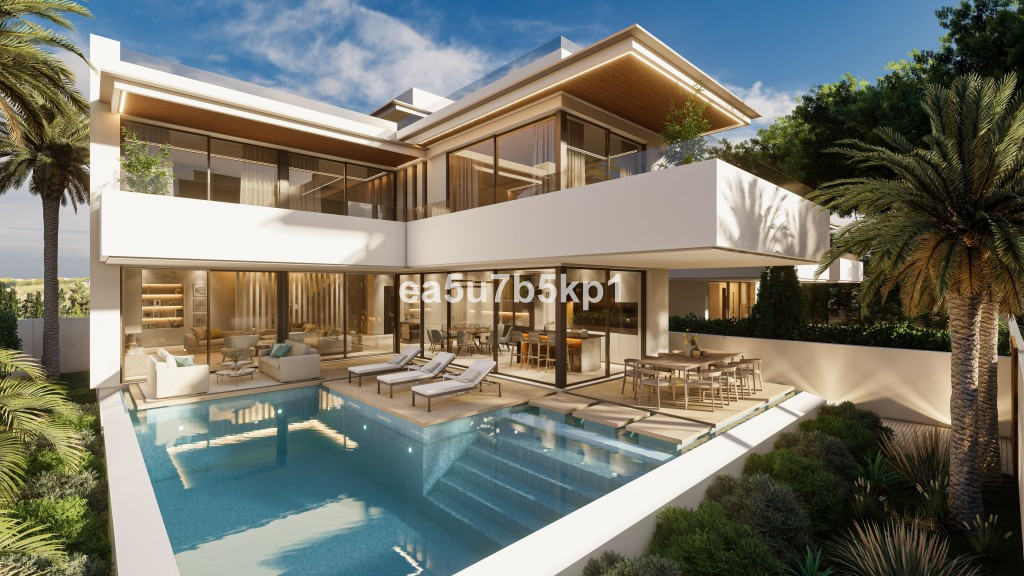 Villa en venta en Cortijo Blanco, Costa del Sol