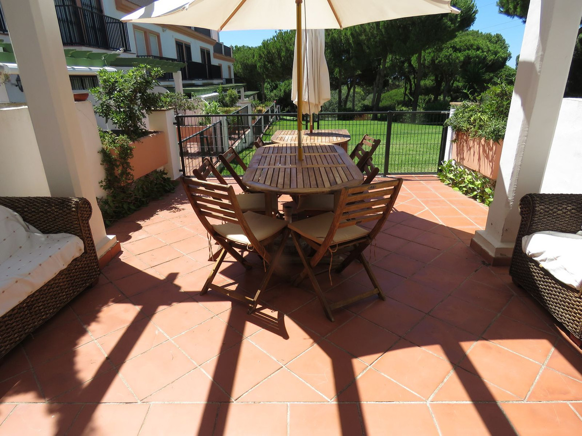 2 Bedroom Townhouse For Sale Cabopino, Costa del Sol - HP4402903