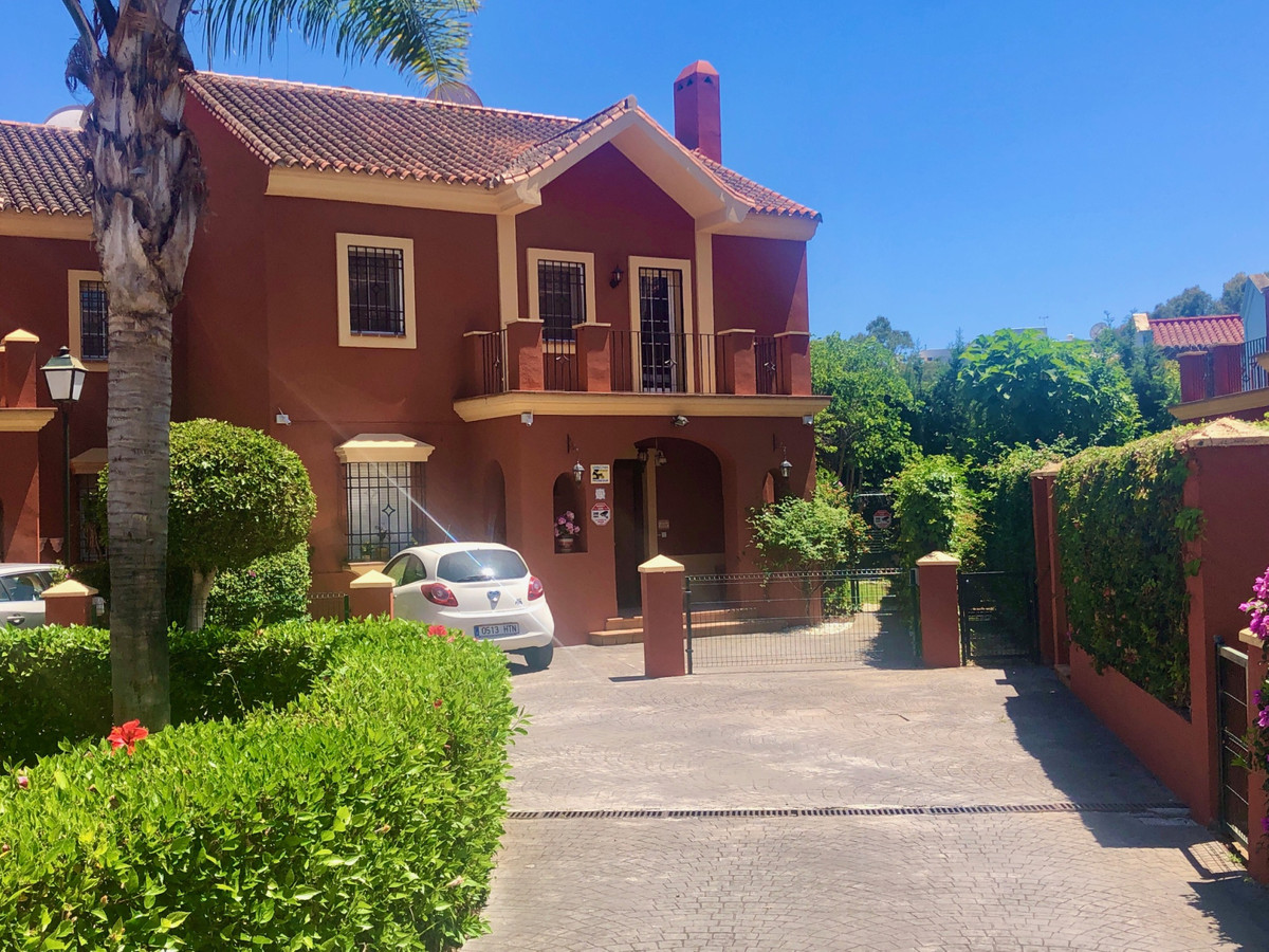 Villa for sale in Guadalmina Alta, Costa del Sol
