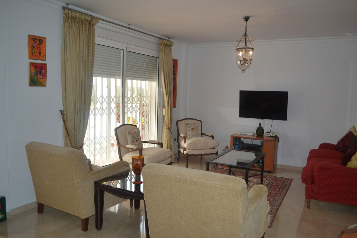 Villa con 3 Dormitorios en Venta Alhaurin Golf