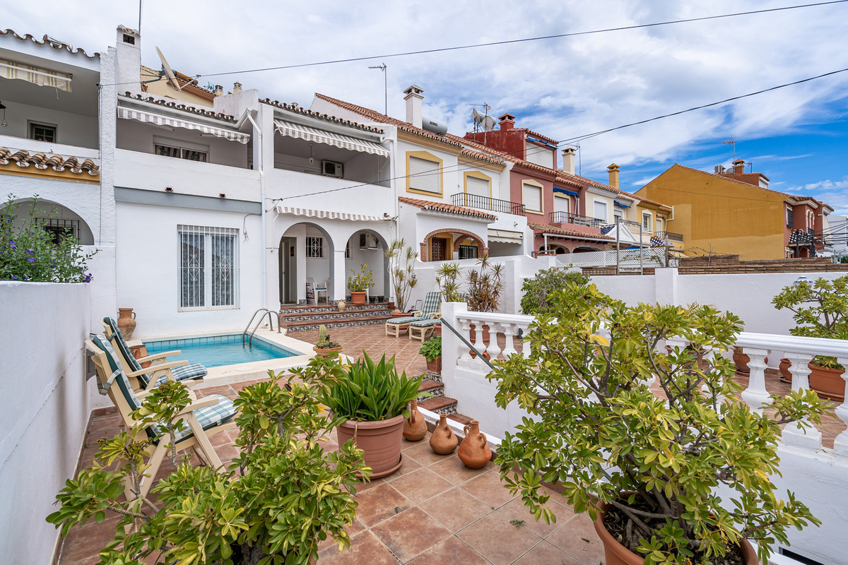 						Townhouse  Terraced
													for sale 
																			 in Los Pacos
					