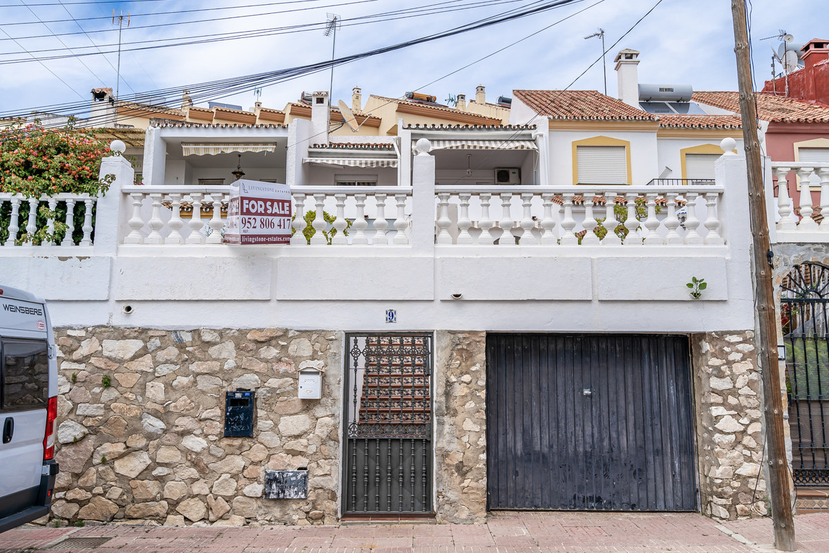Maison Jumelée Mitoyenne à Los Pacos, Costa del Sol

