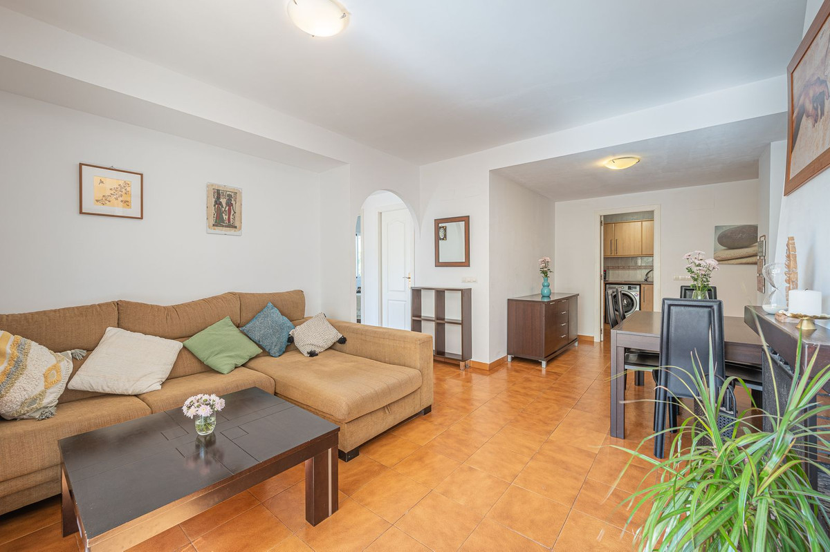 Appartement te koop in Calahonda R4319044