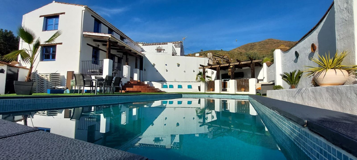 						Villa  Finca
													en vente 
																			 à La Cala Golf
					