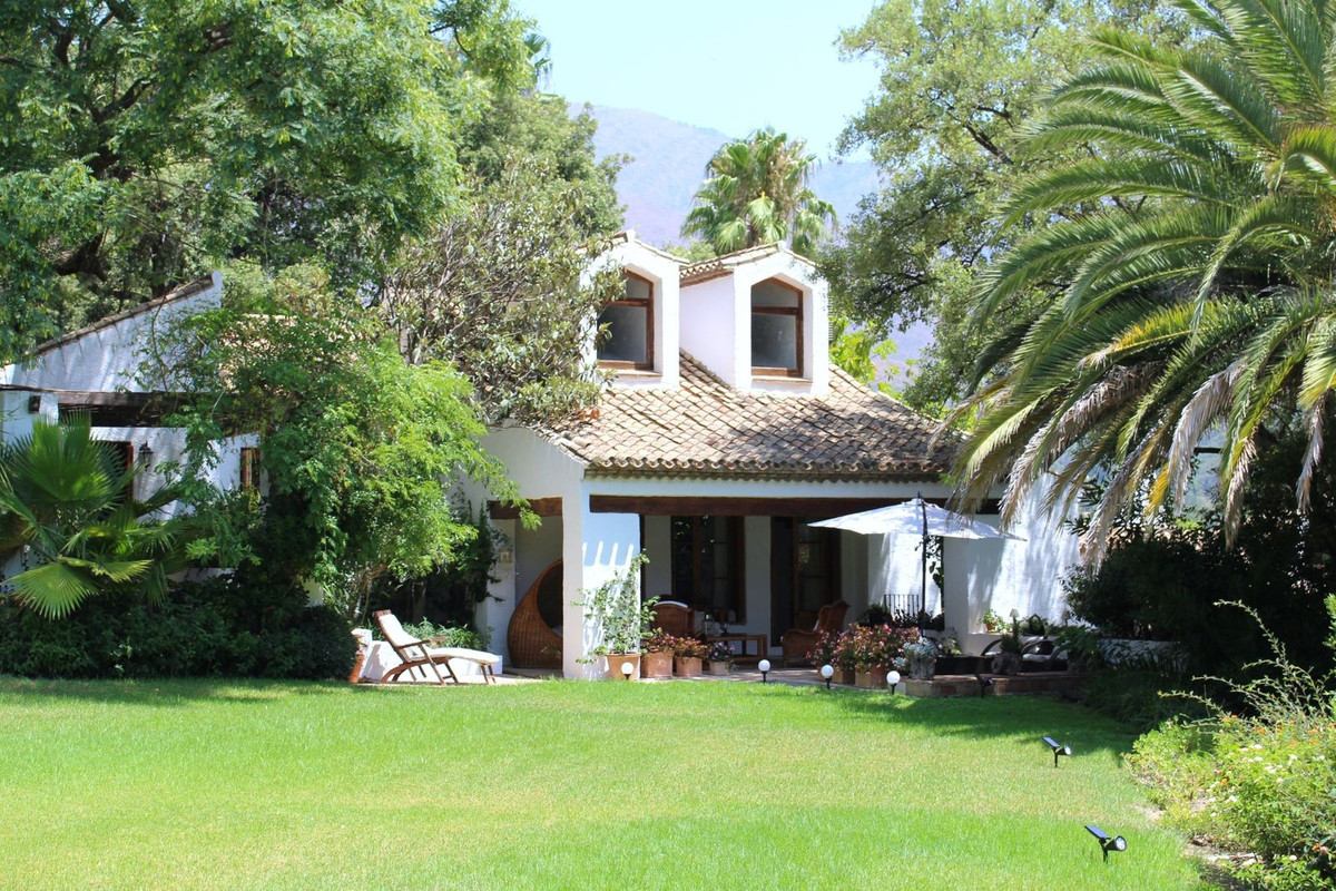 Detached Villa for sale in Casares R4453927