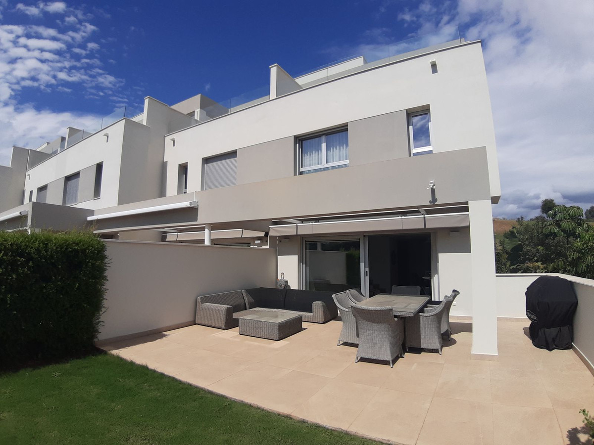 RARE OPPORTUNITY in La Cala Golf Resort

If you are in search of a beautiful, new home in La Cala Go, Spain