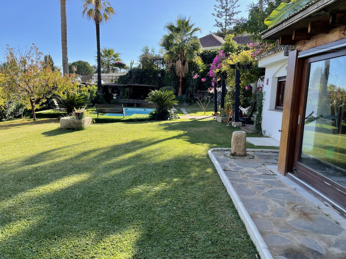 Villa te koop in Nueva Andalucía R4197064