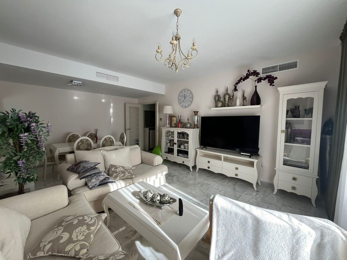 Appartement te koop in Estepona R4679140