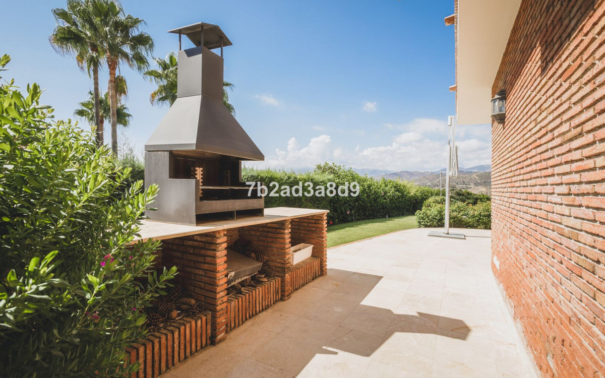 Villa te koop in Hacienda Las Chapas R4712545