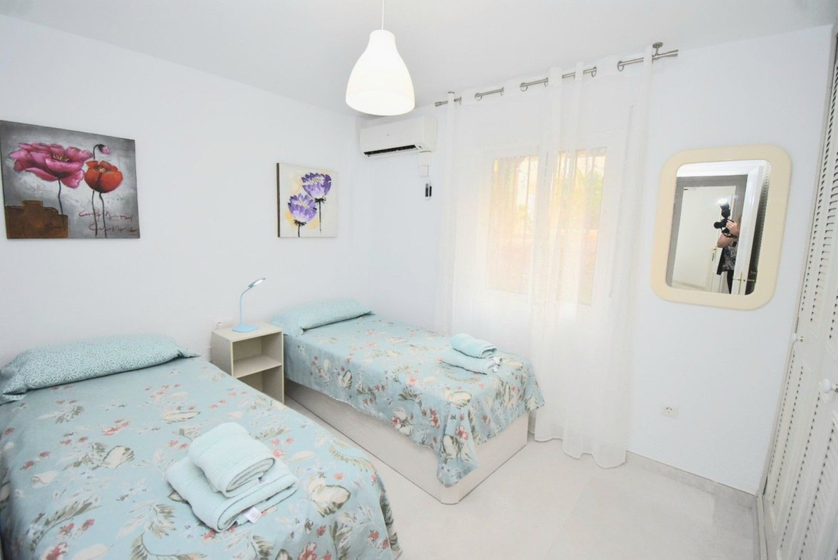 Apartment Middle Floor in Riviera del Sol, Costa del Sol
