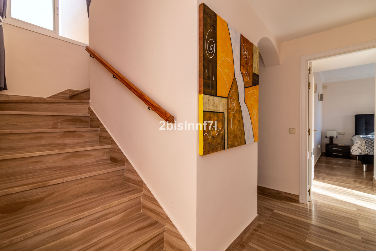 4 bedroom Apartment For Sale in Elviria, Málaga - thumb 26