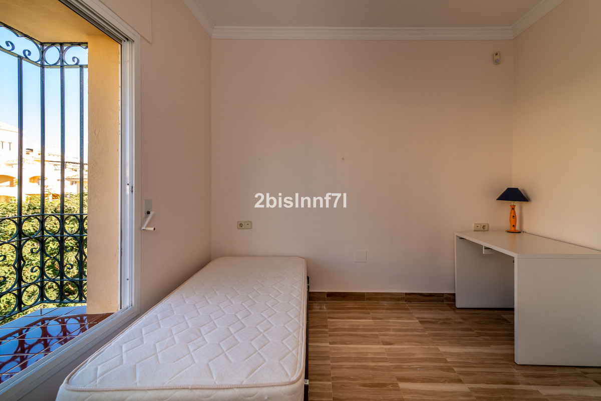 4 bedroom Apartment For Sale in Elviria, Málaga - thumb 38