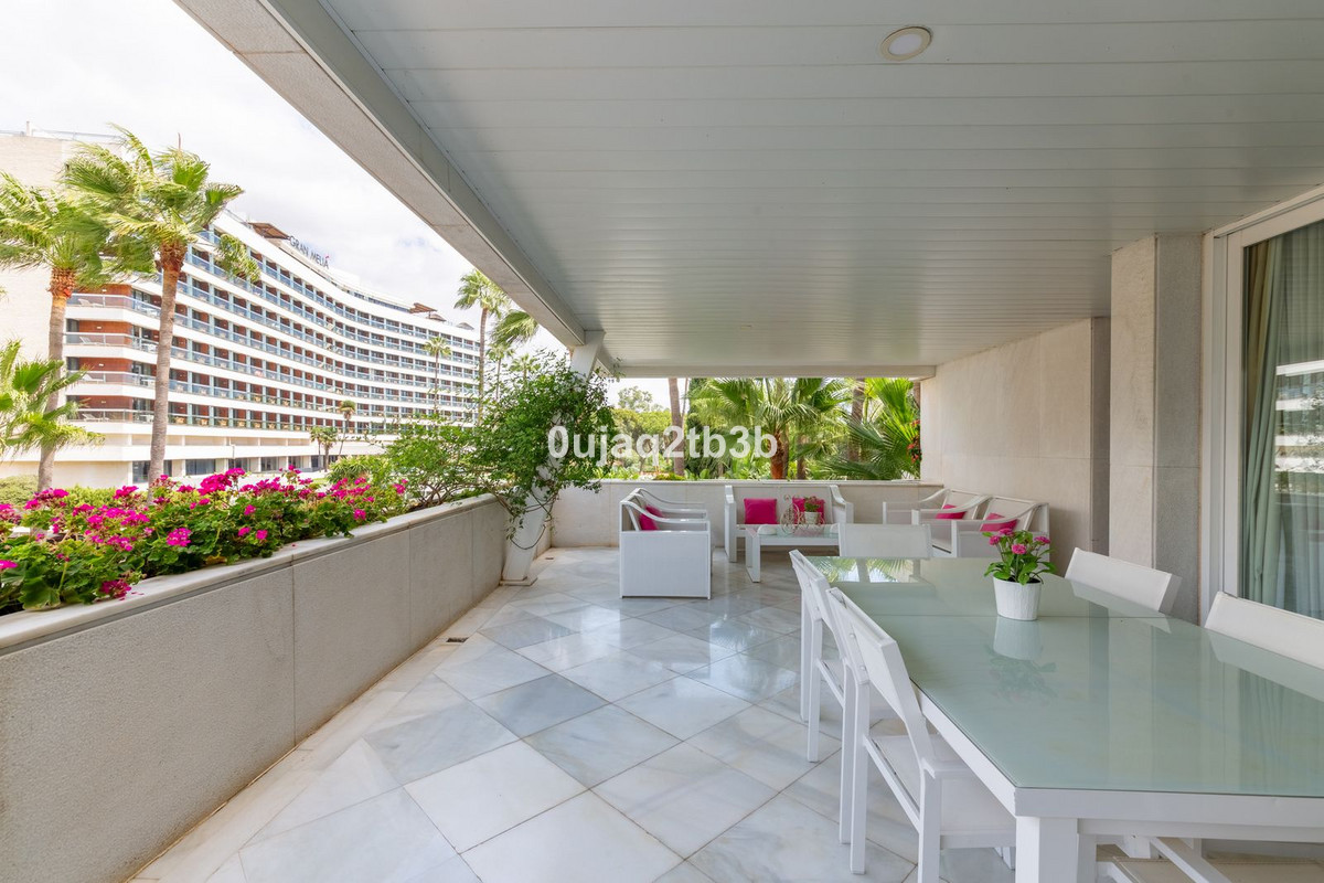 Apartment Middle Floor for sale in Marbella, Costa del Sol
