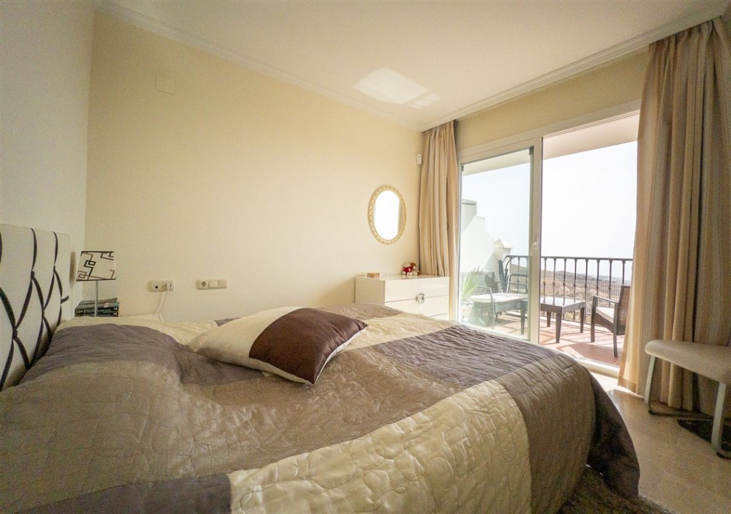 2 bedroom Apartment For Sale in Calahonda, Málaga - thumb 5