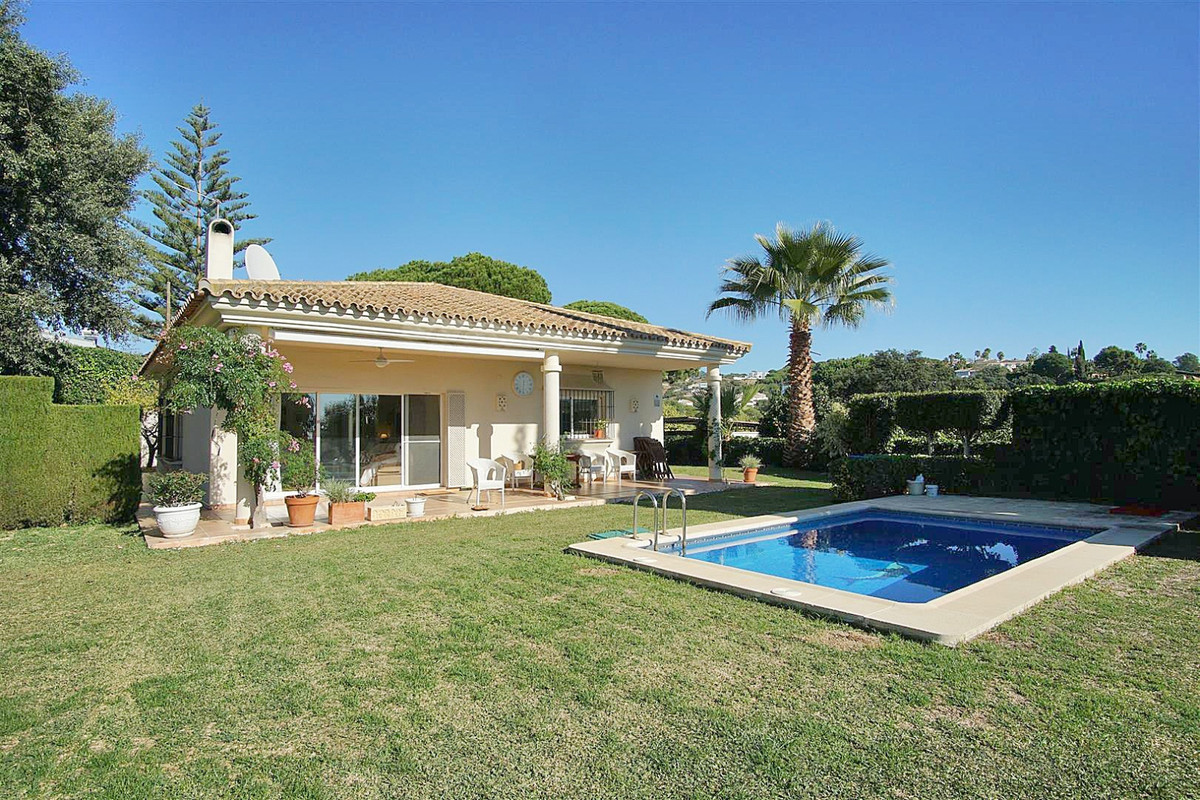 3 bed, 2 bath Villa - Detached - for sale in Elviria, Málaga, for 599,000 EUR