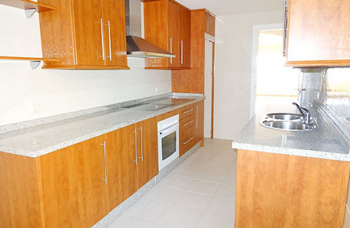 Appartement te koop in Elviria R4591090