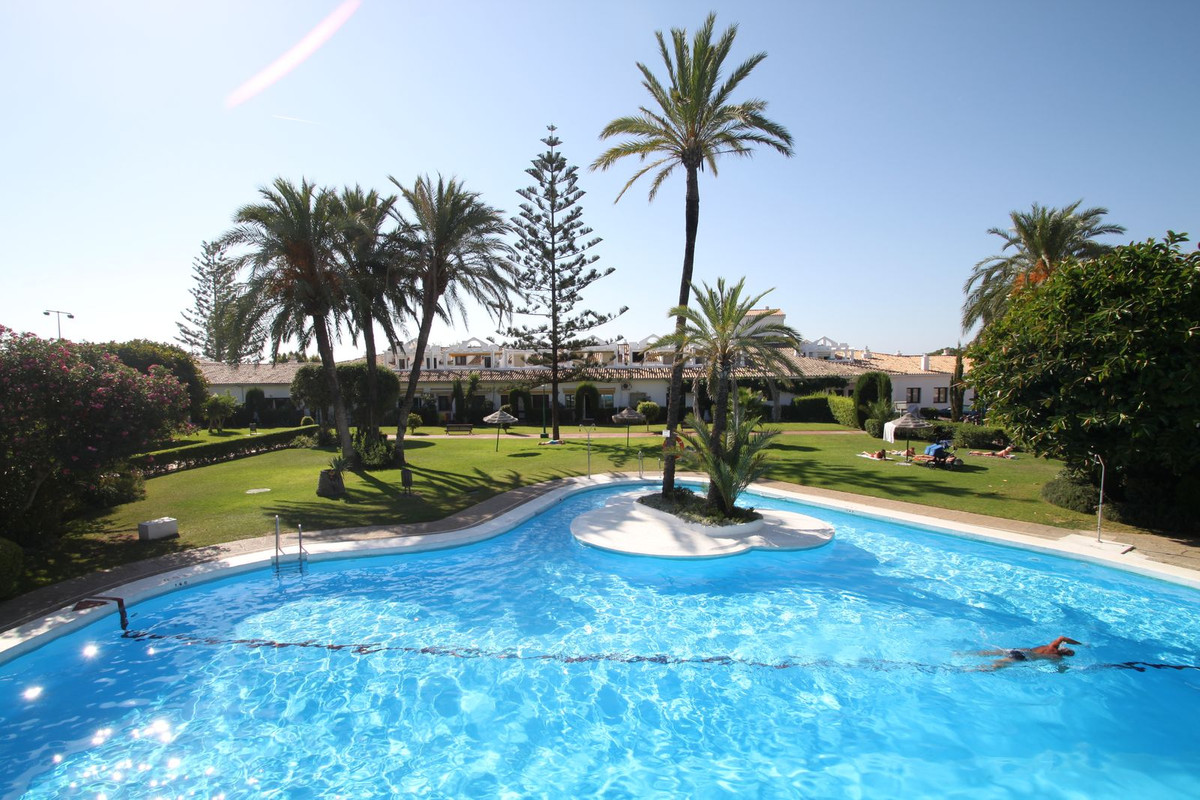 2 bedroom Apartment For Sale in Marbella, Málaga - thumb 16