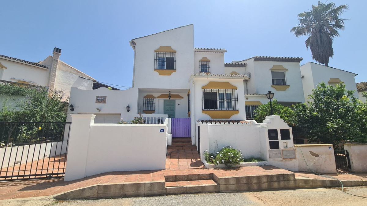 						Villa  Pareada
													en venta 
																			 en El Chaparral
					