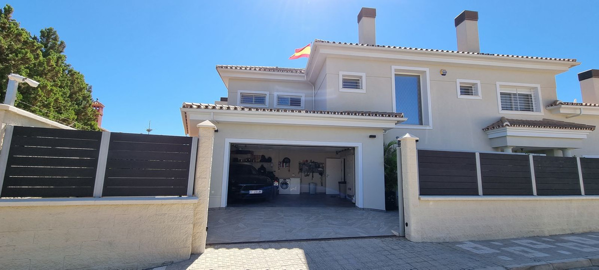 Detached Villa for sale in Torremolinos R4249777