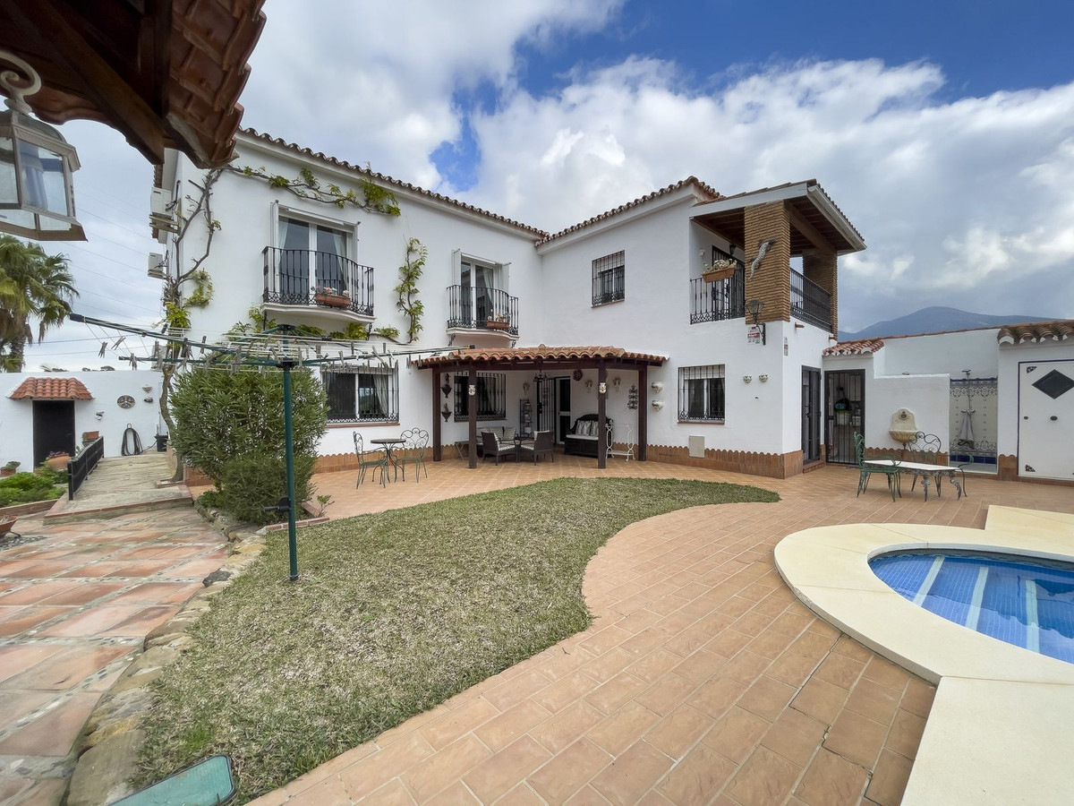 ES165411: Villa  in Alhaurín el Grande