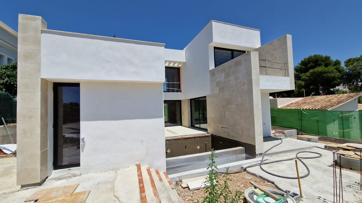 A brand new villa walking distance to the beach and to supermarket and restaurants villa under const, Spain