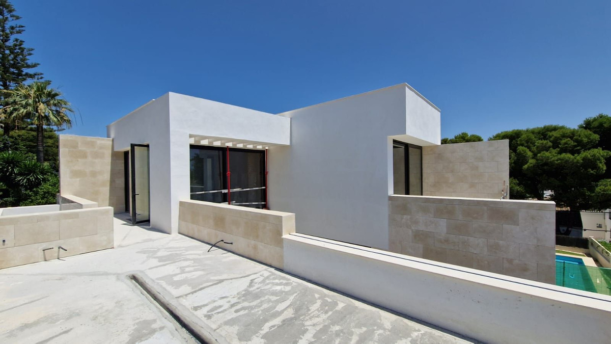 Villa te koop in Nueva Andalucía R4034815