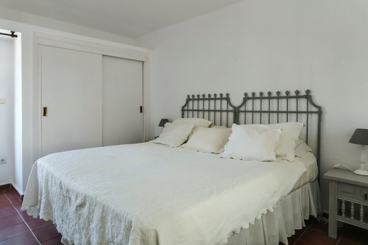 2 bedroom Townhouse For Sale in Costa del Sol, Málaga - thumb 7