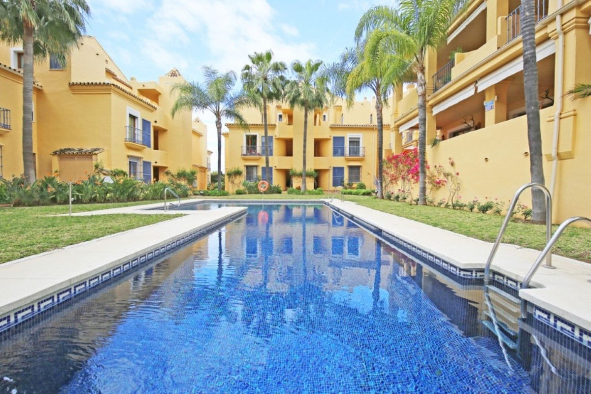 Ideally located three bedroom apartment in Single Homes Nagueles. This high specification property i, Spain
